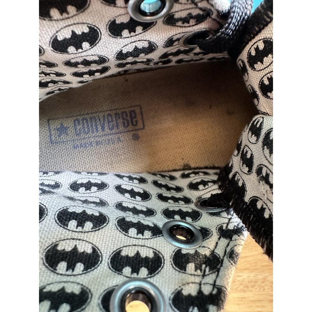 vintage 1989 Batman hi-tops by Converse Size 5.5 - Picture 6 of 12